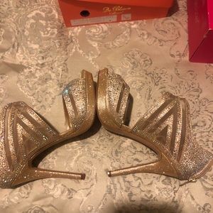 Brand new Rhinestone open toe heels De Blossom Collection